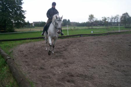 FranziskaTrojak07A008